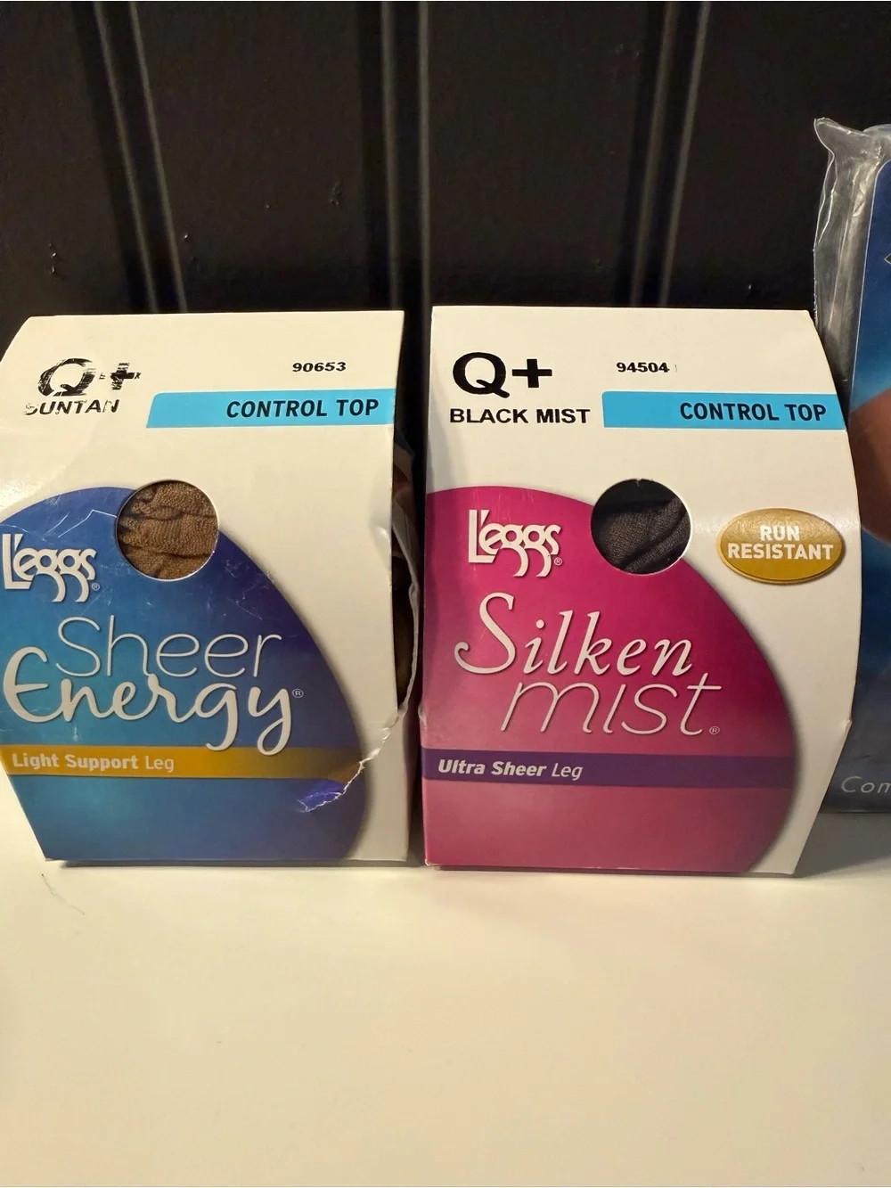 L'eggs Silken Mist Ultra Sheer Control Top Pantyhose - Black Mist and no nonsens